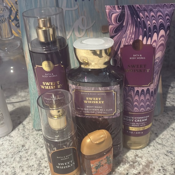 Bath & Body Works Other - Bath and Bodyworks Sweet Whiskey Gift Set Combo